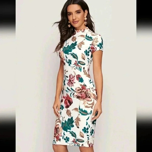 Floral Print Mock Neck Bodycon Dress - Picture 5 of 5